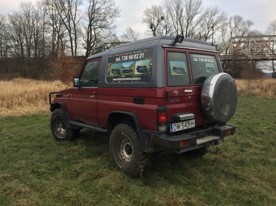 Toyota Land Cruiser HZJ73 1999r. poj.4.2 GODNE UWAGI