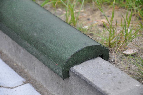 Gumowa nakładka na krawężnik 6 lub 8 cm