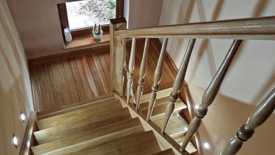 Usługi stolarskie - schody, okinnice, balustrady, płoty - Tanio