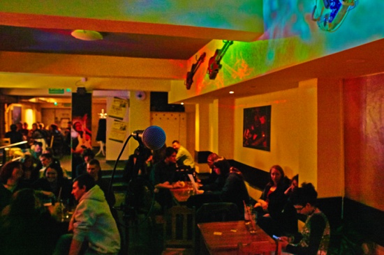 Odstąpię w pełni wyposażony pub muzyczny we Wrocławiu.